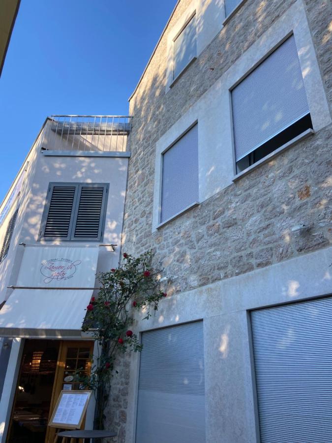 Ferienwohnung Sobe “Zavjetrina” Murter Exterior foto